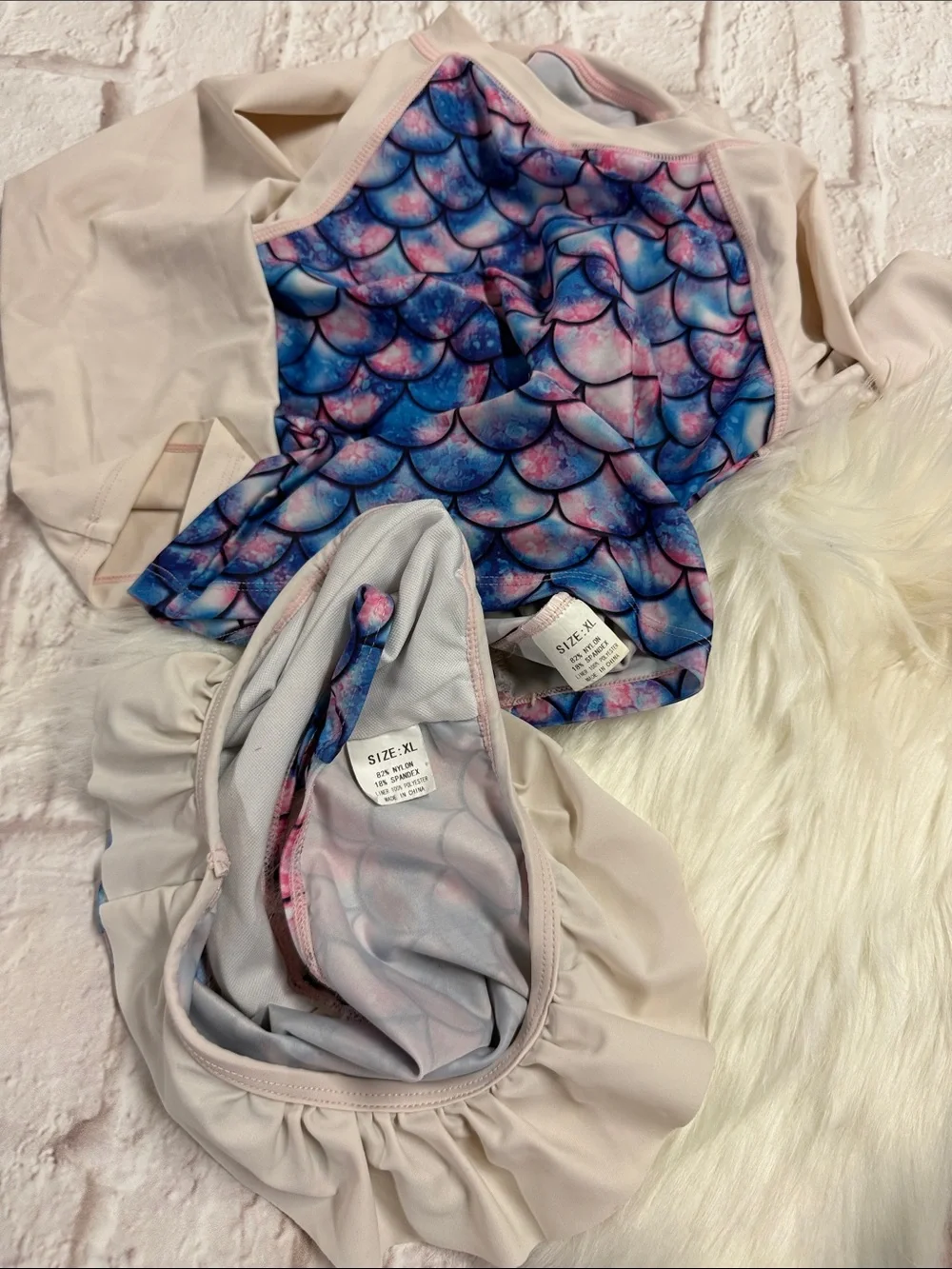 Girls Long-Sleeve Mermaid Scale Rashguard Set - Pink & Blue